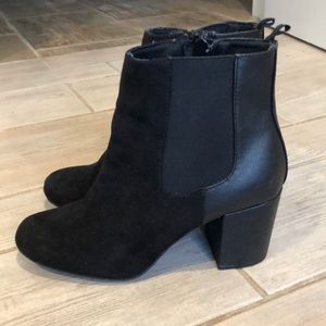 GAP black booties